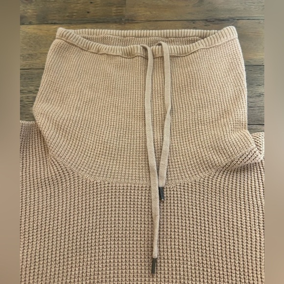 LAUREN RALPH LAUREN Elegant Tan Turtleneck Waffle knit Long Sleeve Top Preppy - Picture 7 of 9